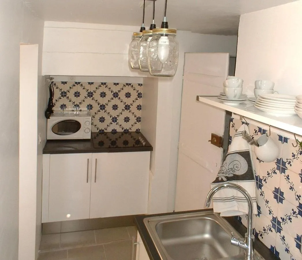 Lisbon Sant'Ana Restelo 1Br Terrace Apartment